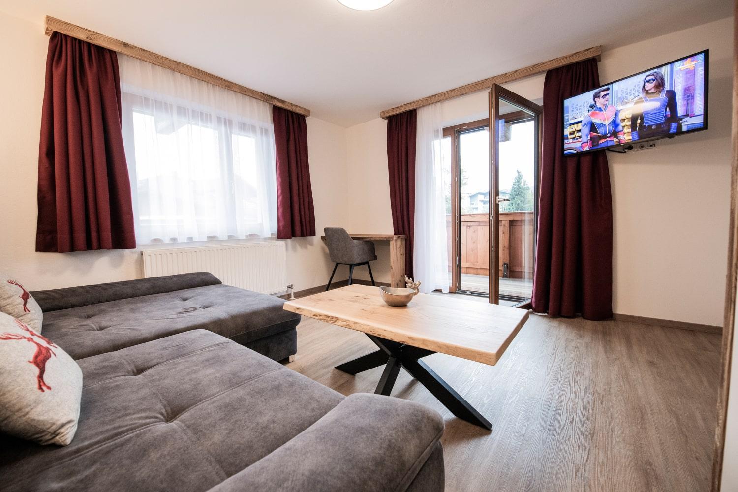 Astenhof Familie Hummel Apartment Fuegen