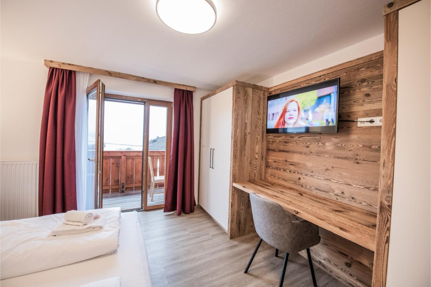 Astenhof Familie Hummel Apartment Fuegen